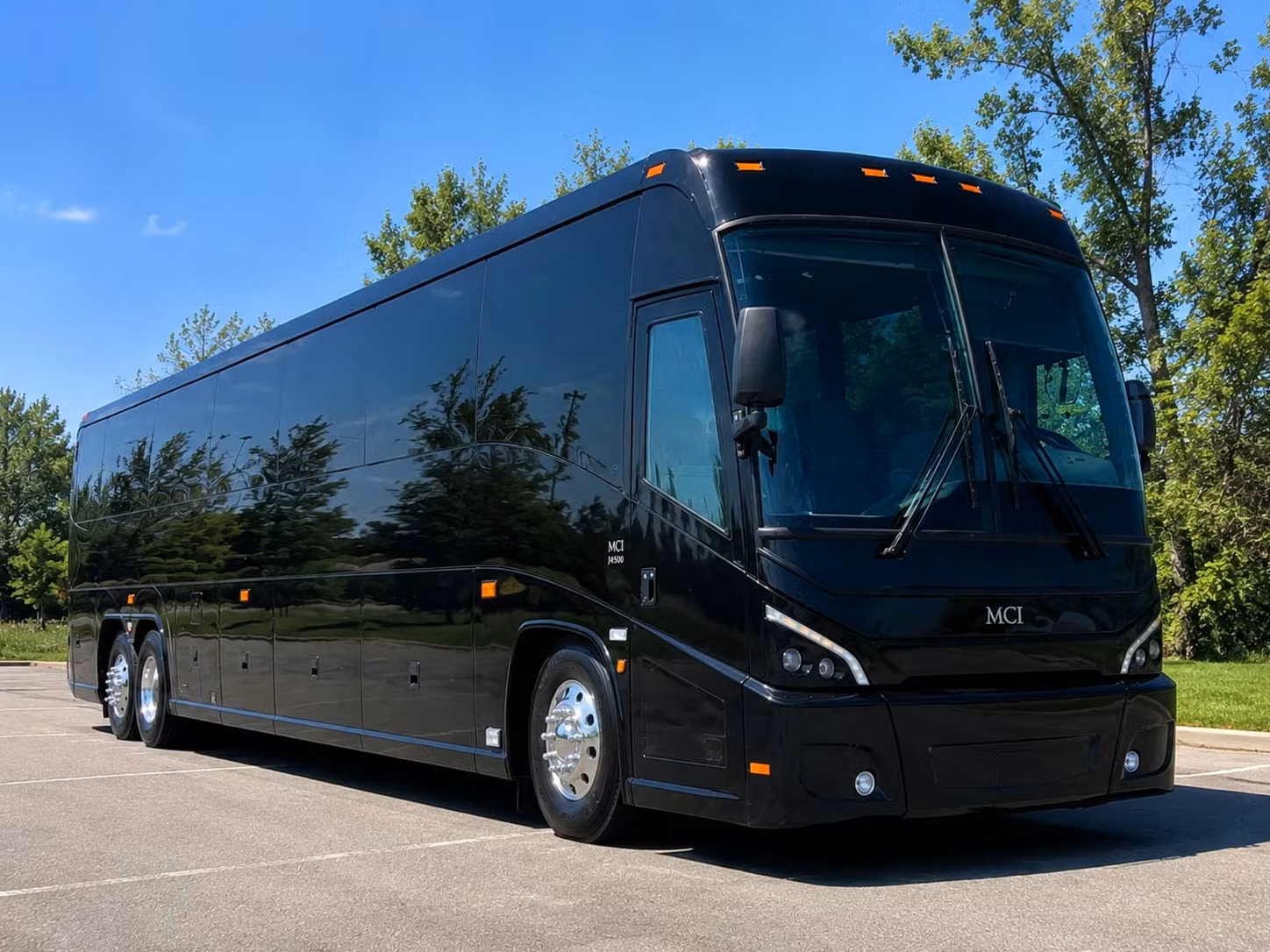 choosing the right bus for your costa mesa event has never been this simple
